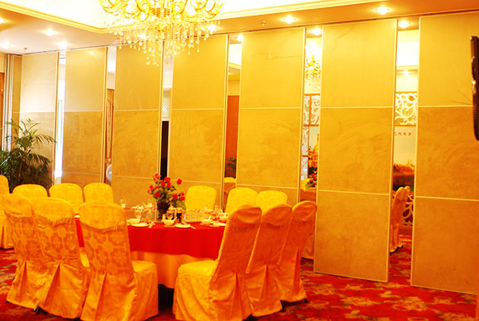用酒店活動(dòng)隔斷建包廂有什么優(yōu)點(diǎn)？